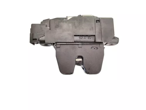  C226RQ - SEDAN/ BINNENSLOT/ 3 PINS STEKKER/ 9671153580/ ZIE 8719G6 (C226RQ)