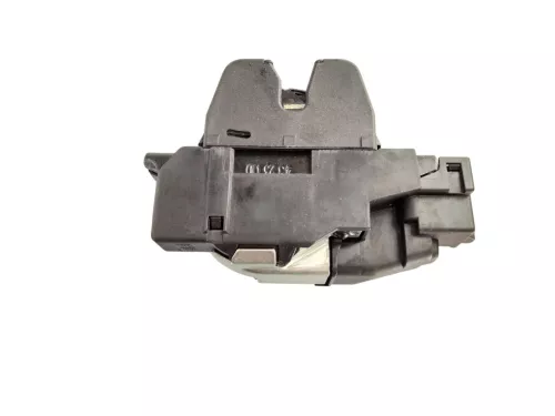  C226RQ - SEDAN/ BINNENSLOT/ 3 PINS STEKKER/ 9671153580/ ZIE 8719G6 (C226RQ)