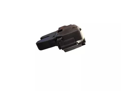  C226RQ - SEDAN/ BINNENSLOT/ 3 PINS STEKKER/ 9671153580/ ZIE 8719G6 (C226RQ)