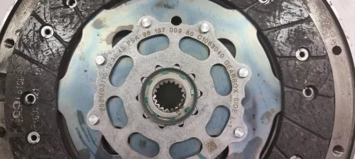  C672AE - B 1.2 12V 3CYL/ HN05 EB2ADTS/ MEERMASSA VLIEGWIEL/ VALEO (C672AE)