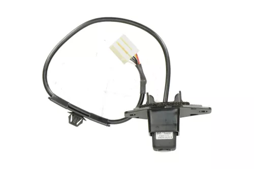  C383EU - ACHTERUITRIJCAMERA/ IN ACHTERKLEP/ 8781A044 CC-5100M-A/ (C383EU)