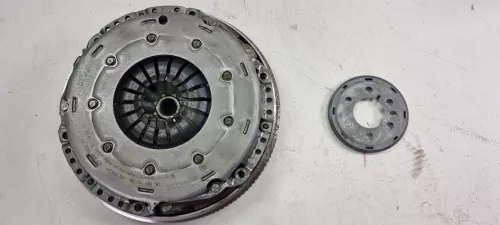 PSA / Stellantis T9/ B 1.2 12V HNY HN02 EB2DTS THP TURBO/ SACHS 102294001647 (0000323943)