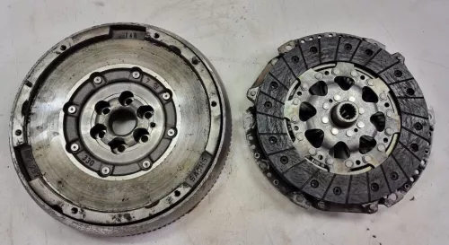 PSA / Stellantis B 1.2 12V HNZ HN01 EB2DT TURBO/ 81KW/ MEER MASSA/ (0000323962)