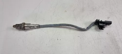 PSA / Stellantis BT 1.2 12V HN05 EB2ADTS/ TWEEDE ONDER IN KATALYSATOR/ BOSCH (0000323980)