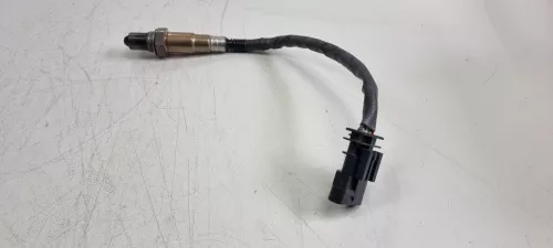PSA / Stellantis BT 1.2 12V HN05 EB2ADTS/ EERSTE BOVEN IN KATALYSATOR/ BOSCH (0000324110)