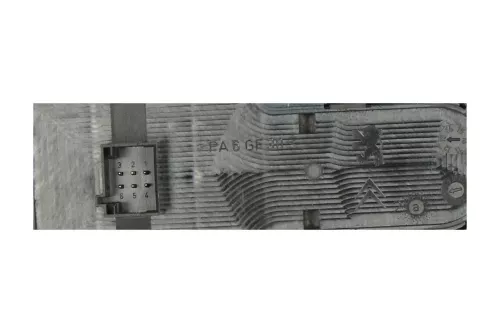 PSA / Stellantis LINKS VOOR/ ALLEEN RAMEN VOOR/ SPIEGELS NIET ELEKTRISCH (0000365288)