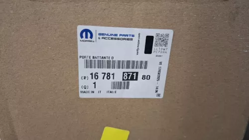 PSA / Stellantis T3/ RA/ VERHOOGD DAK/ HOOG 1900MM/ GEEN RUIT/ 68135029AF (0000384184)