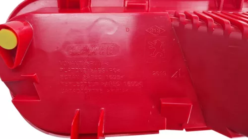 PSA / Stellantis IN ACHTERBUMPER RECHTS/ 9686161580 9684121280/ ZIE 6351JK (0000388065)